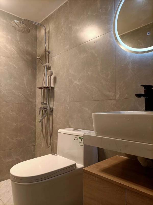 Housing image — Bathroom