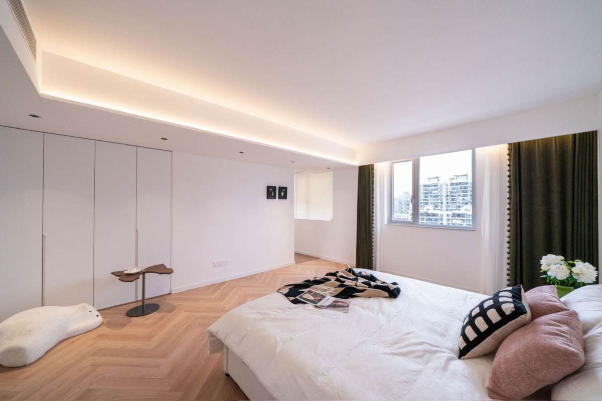 Housing image — Bedroom