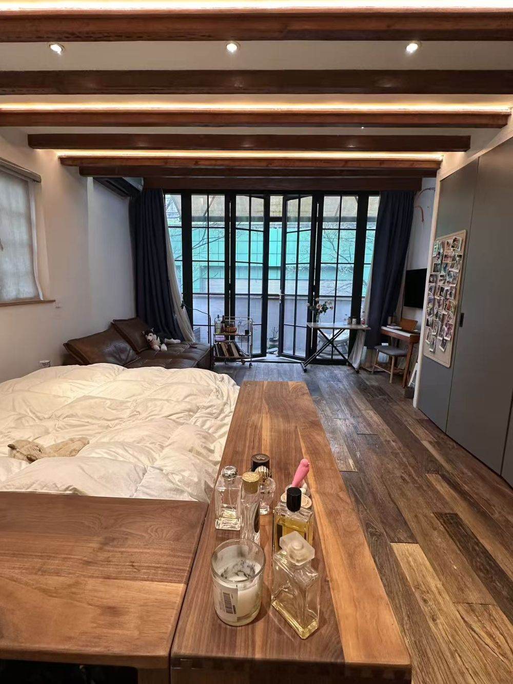 Housing image — Living Room