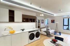 Spacious 1BR Apartment in Suzhou Creek North (L13)