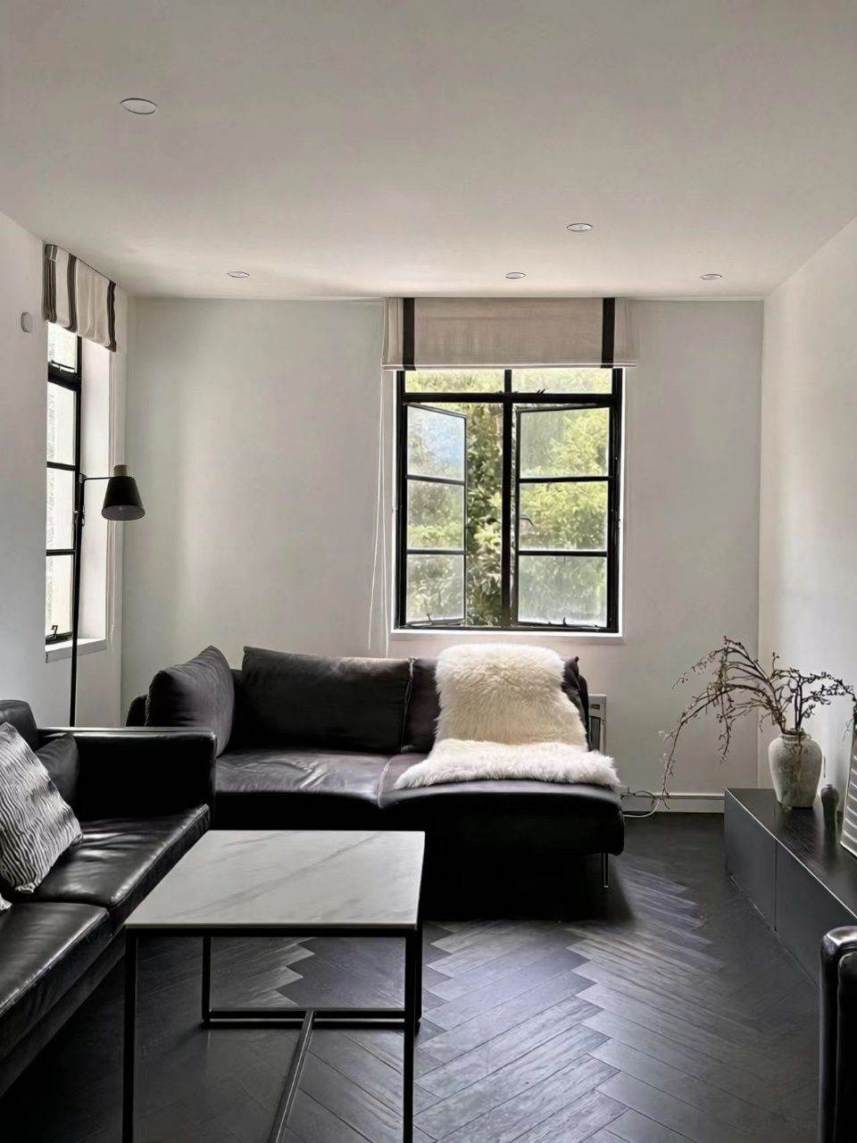 Housing image — Living Room