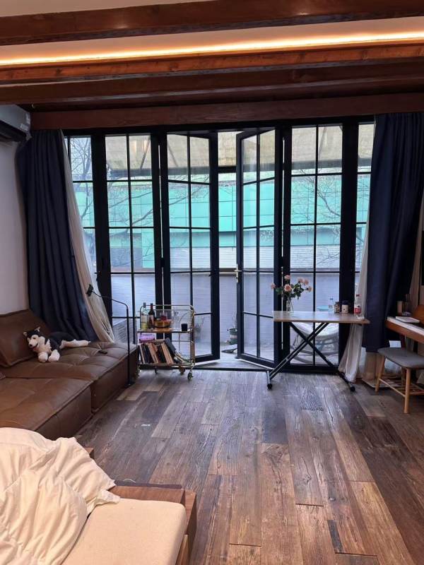Housing image — Living Room