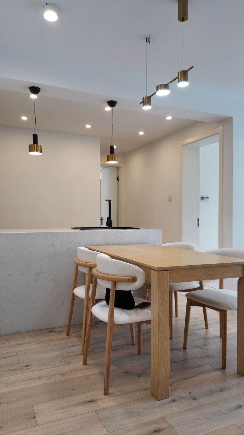 Housing image — Dining Area