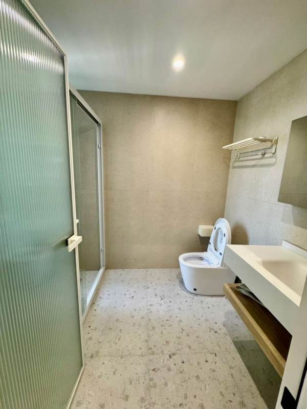 Housing image — Bathroom