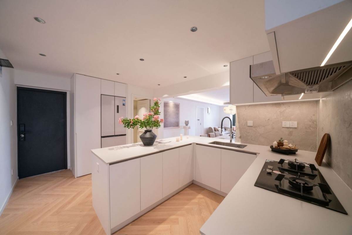 Housing image — Kitchen
