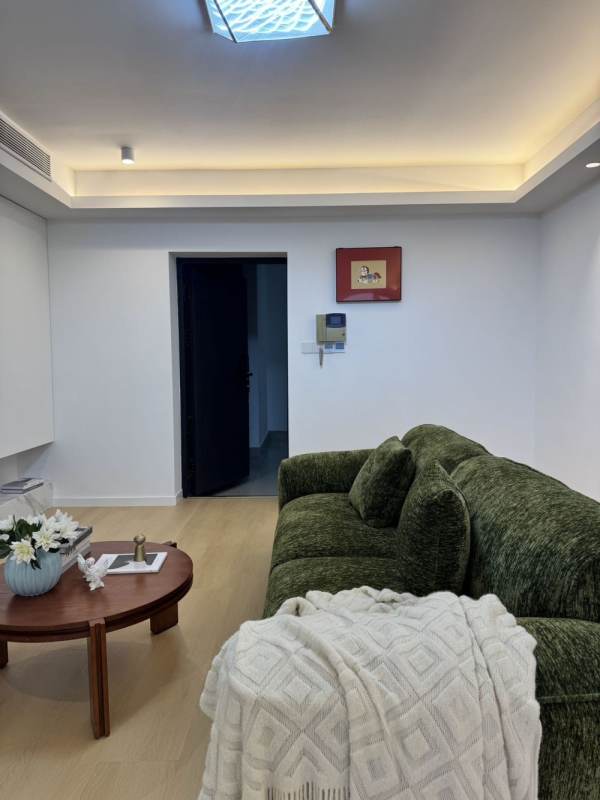 Housing image — Living Room