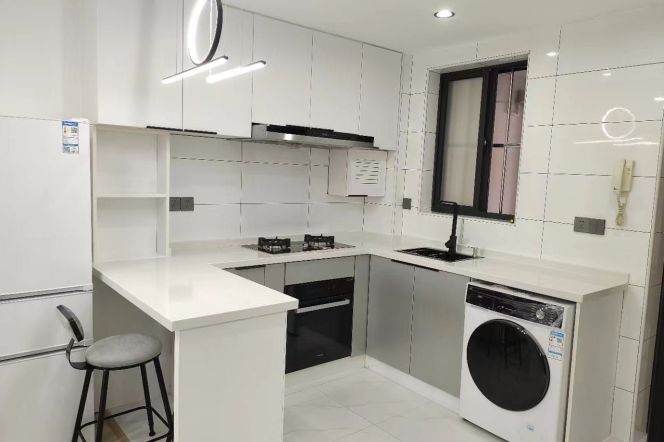 2BR Apartment near Zhongshan Park (L3/L4)