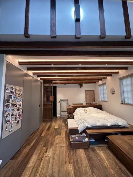 Housing image — Living Room