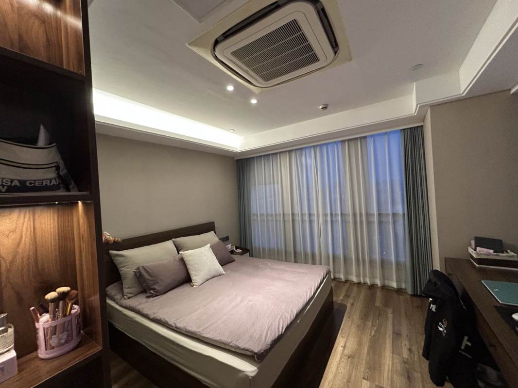 Housing image — Bedroom