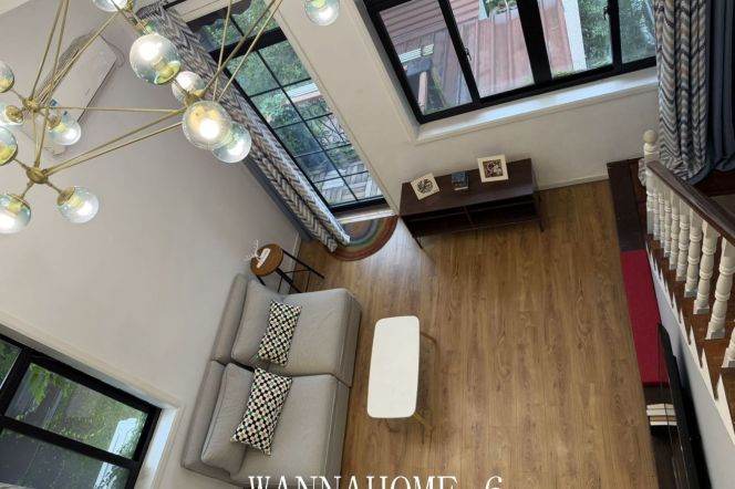 1BR Lane House near Middle Huaihai Rd Metro with Balcony (L13)