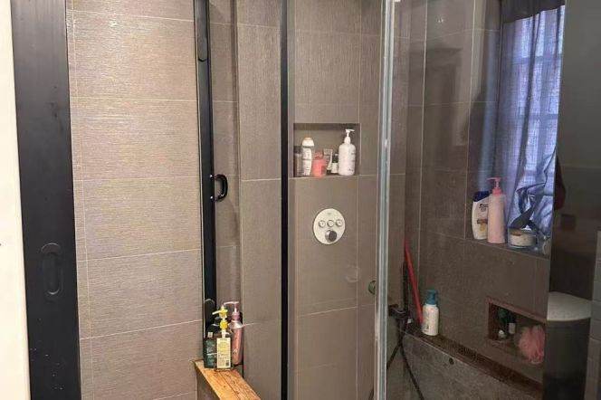 Historic Modern 1BR Lane House in Jing'an (L2/L7/L14)