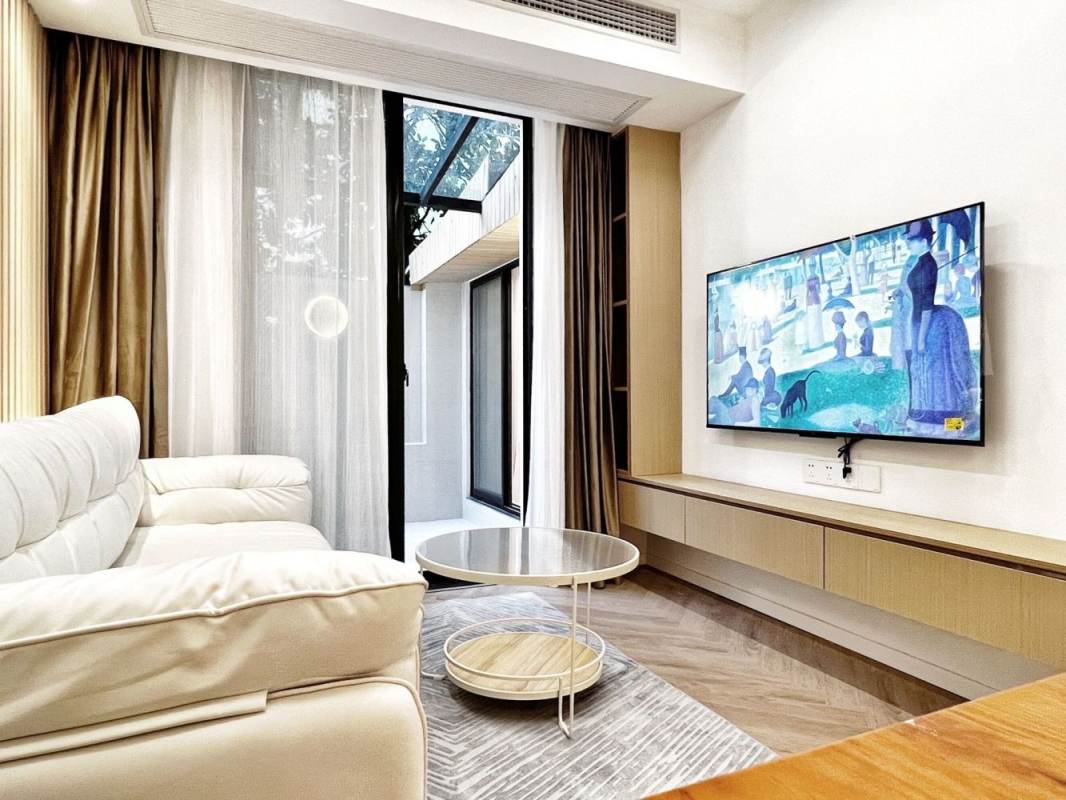 Housing image — Living Room