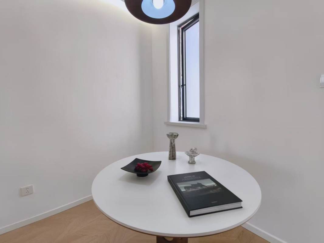 Housing image — Dining Area