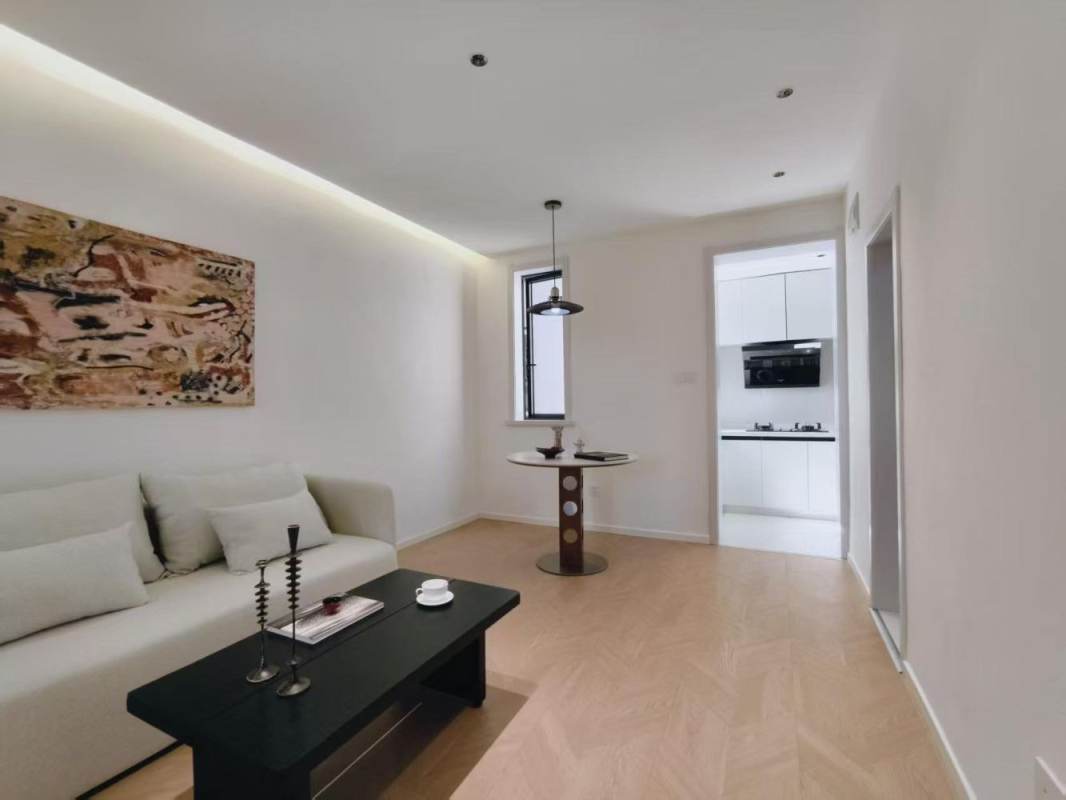 Housing image — Living Room