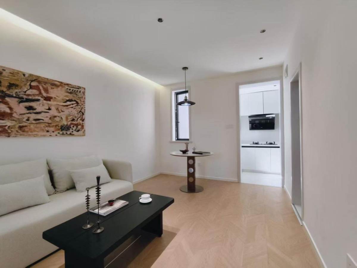 Housing image — Living Room