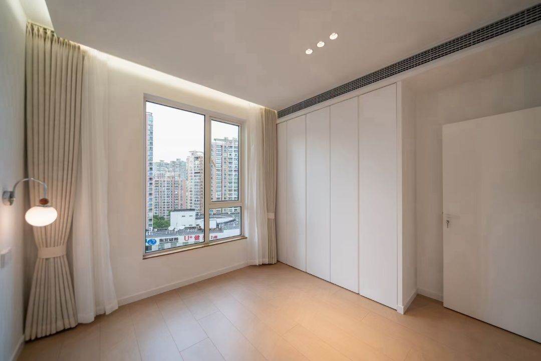 Housing image — Bedroom