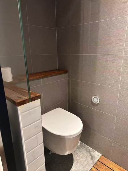 Housing image — Bathroom