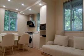1BR Apartment in Old Xuhui (L10/L11)