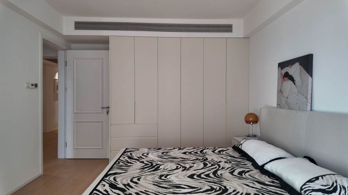 Housing image — Bedroom