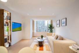 Bright Modern 3BR Apartment near Century Park (L18)