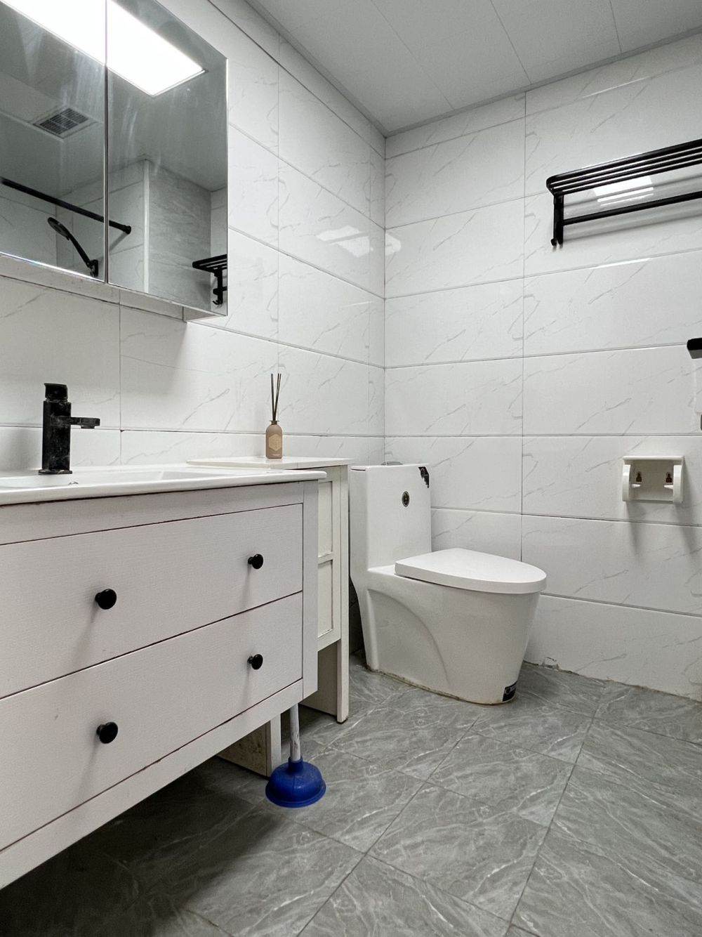 Housing image — Bathroom