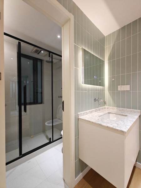 Housing image — Bathroom