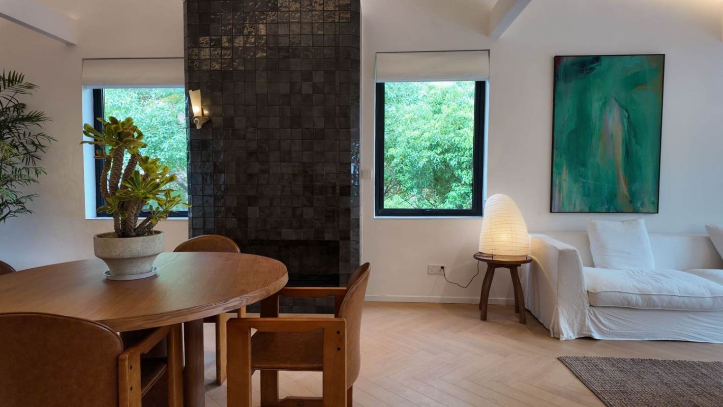 Housing image — Living Room