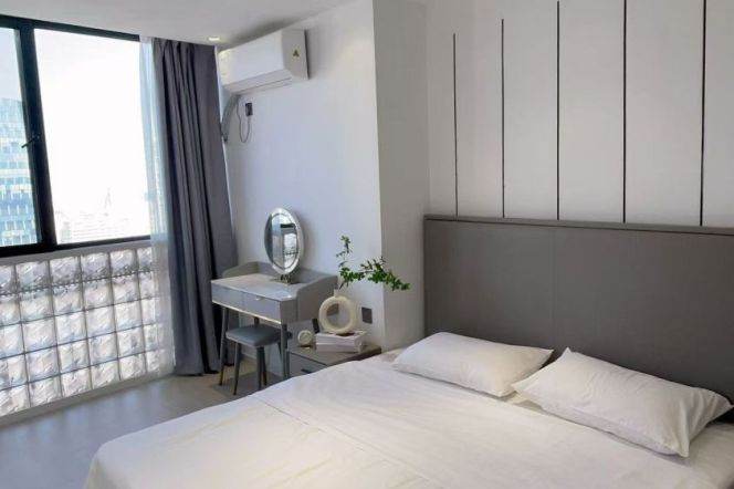 High-Floor Bright Modern 1BR Apartment near Caoyang Road Metro (L3/L4/L11/L13/L14)