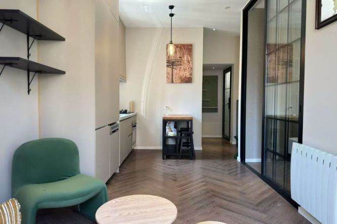 2BR Lane House in Jing'an