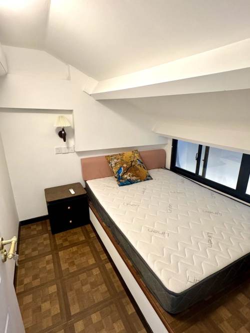 Housing image — Bedroom