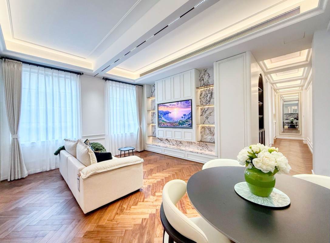 Housing image — Living Room
