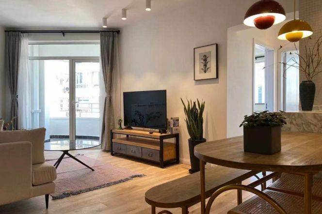 Modern Bright 3BR Apartment at Shiye Apartment (L1/L9/L11)