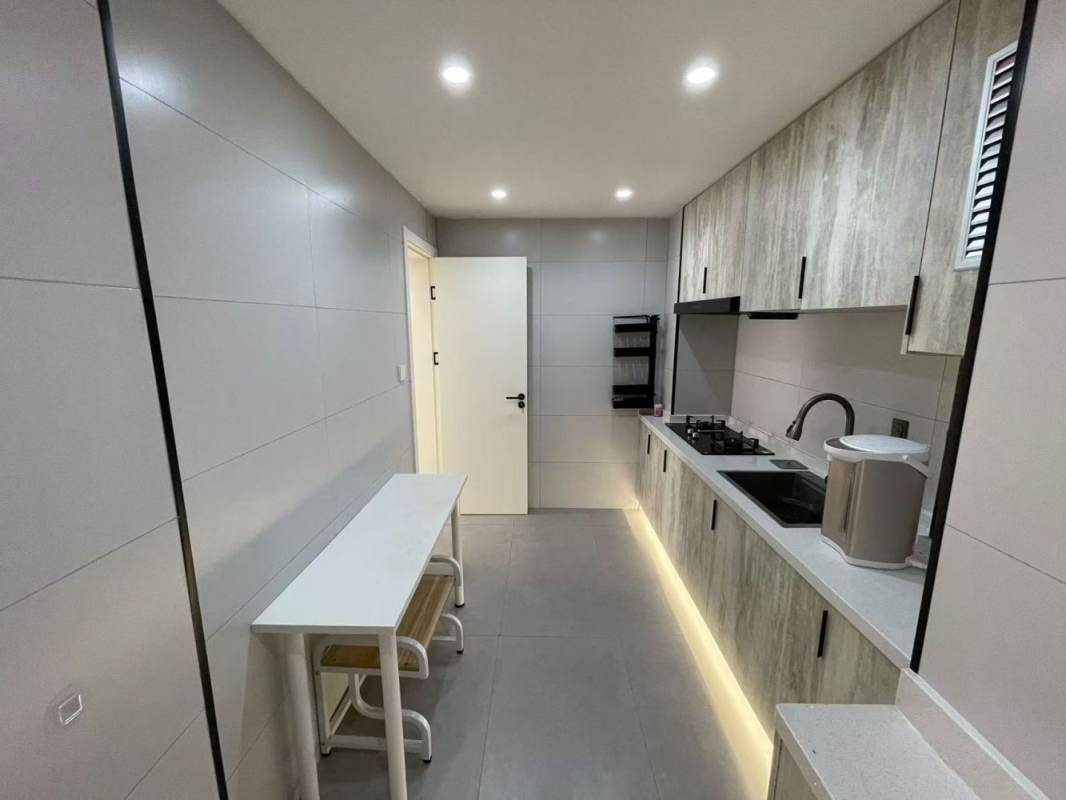 Housing image — Kitchen