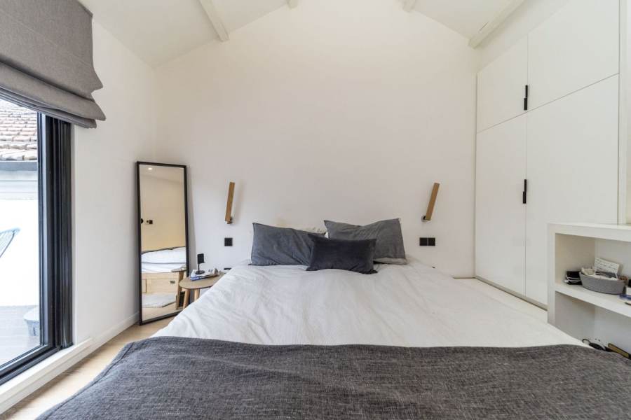 Housing image — Bedroom
