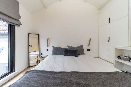 Housing image — Bedroom