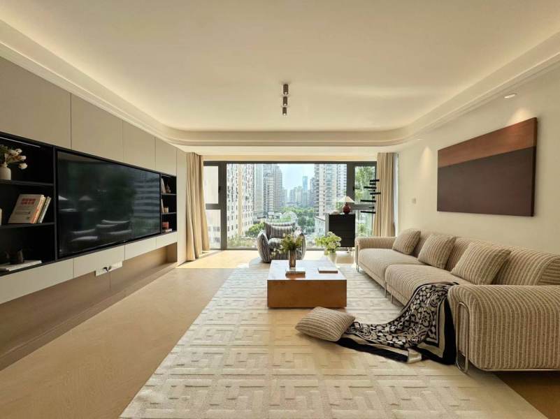 Housing image — Living Room