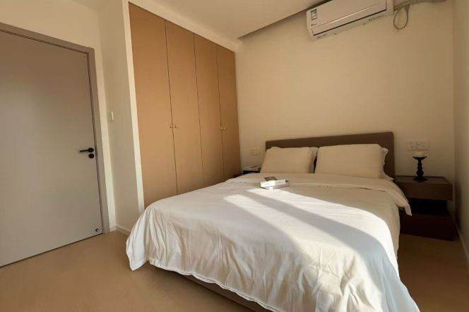 Bright Modern 1BR Apartment near Caoyang Road Metro (L3/L4/L11/L13/L14)