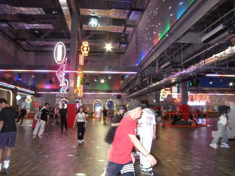 byyb radio x 大地360 Roller Rink Radio Takeover + Skate Party