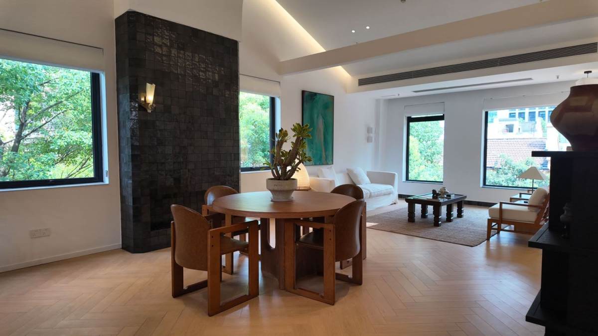 Housing image — Living Room