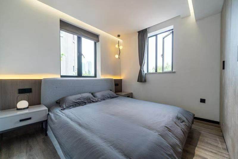 Housing image — Bedroom