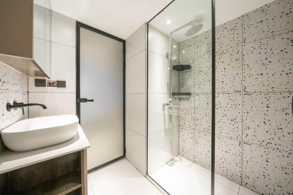 Housing image — Bathroom