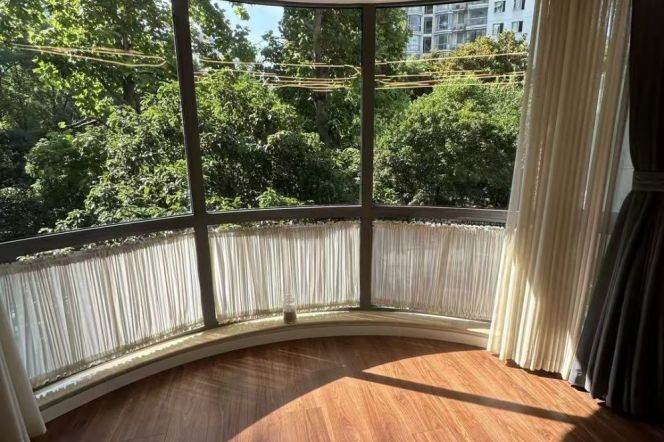 2BR Apartment near West Yan'An Rd Metro