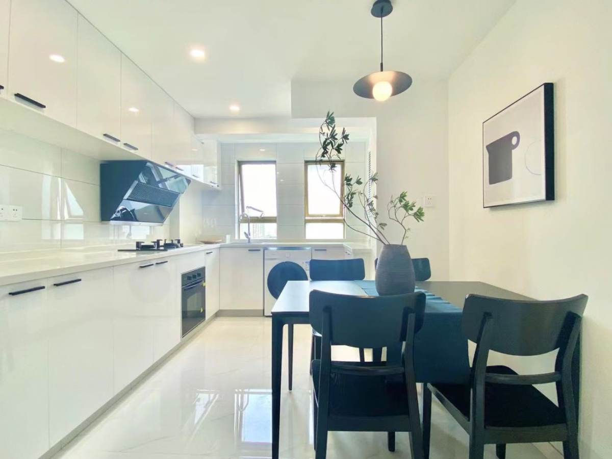 Housing image — Bathroom
