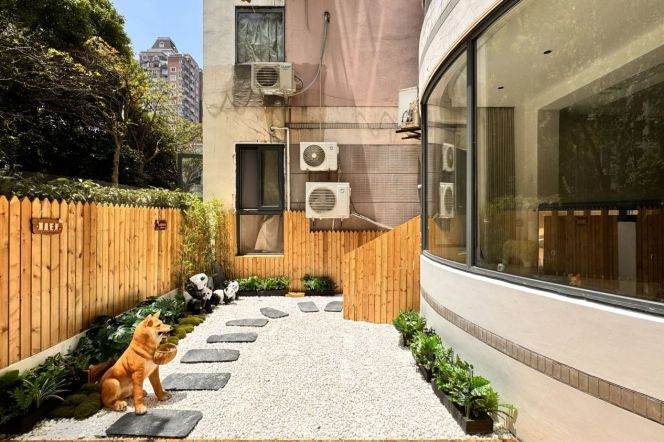 3BR Apartment near Longde Rd Metro with Terrace (L11/L13)