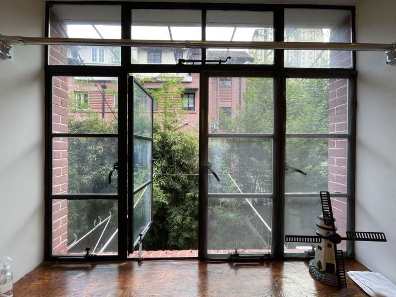 Housing image — Living Room