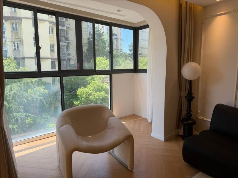 Housing image — Living Room