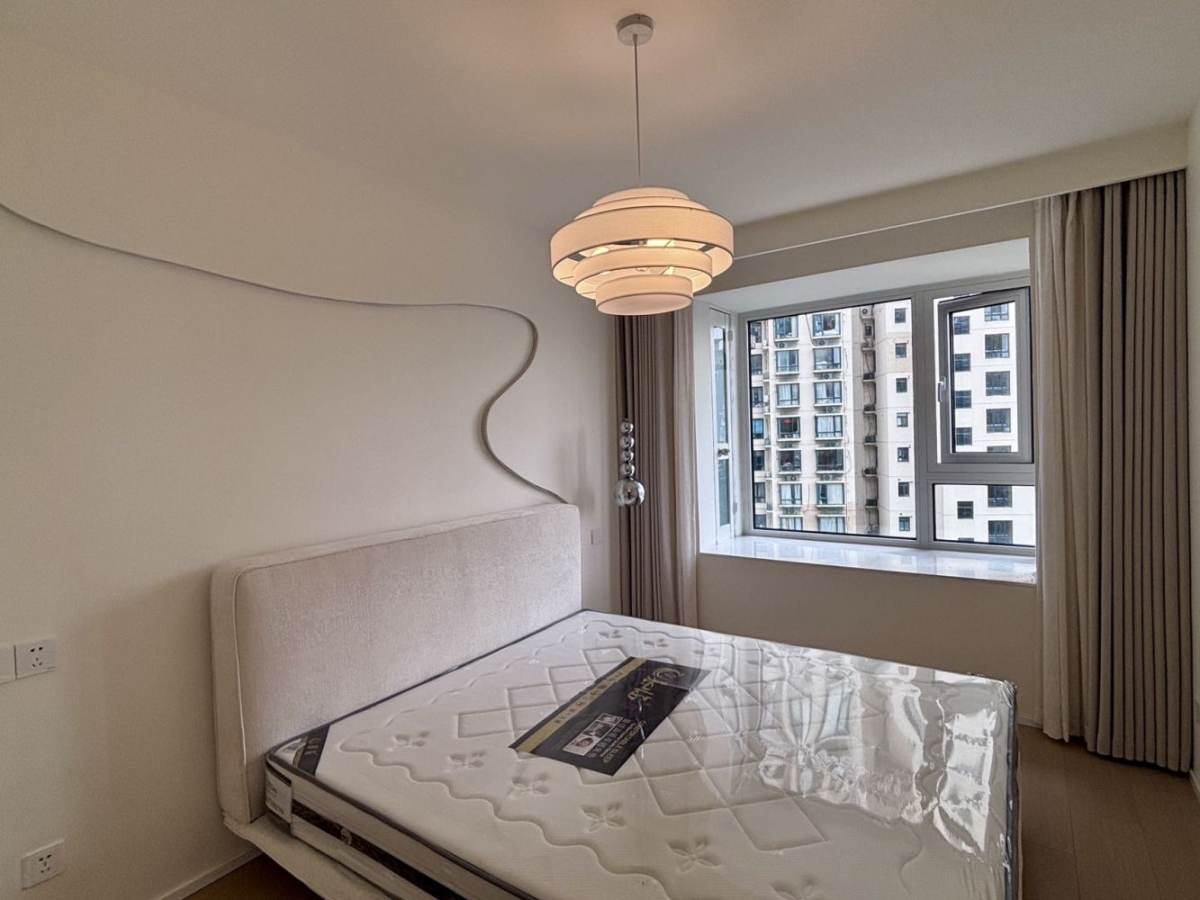 Housing image — Bedroom