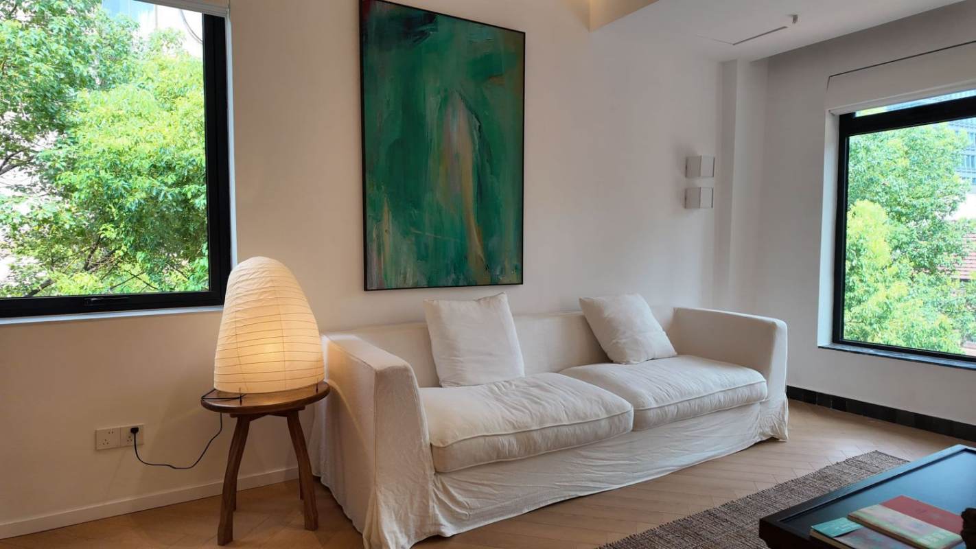 Housing image — Living Room