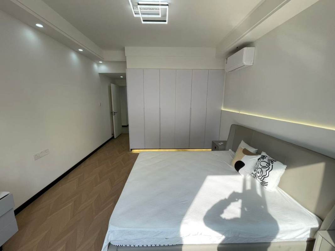 Housing image — Bedroom