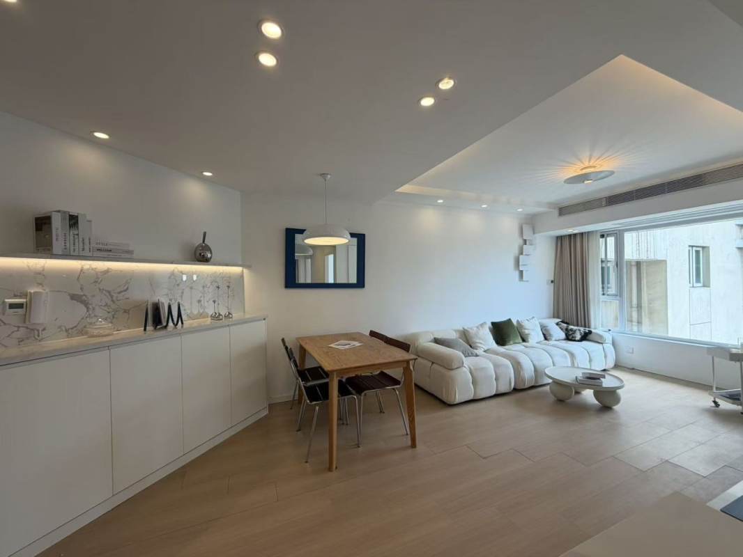 Housing image — Living Room